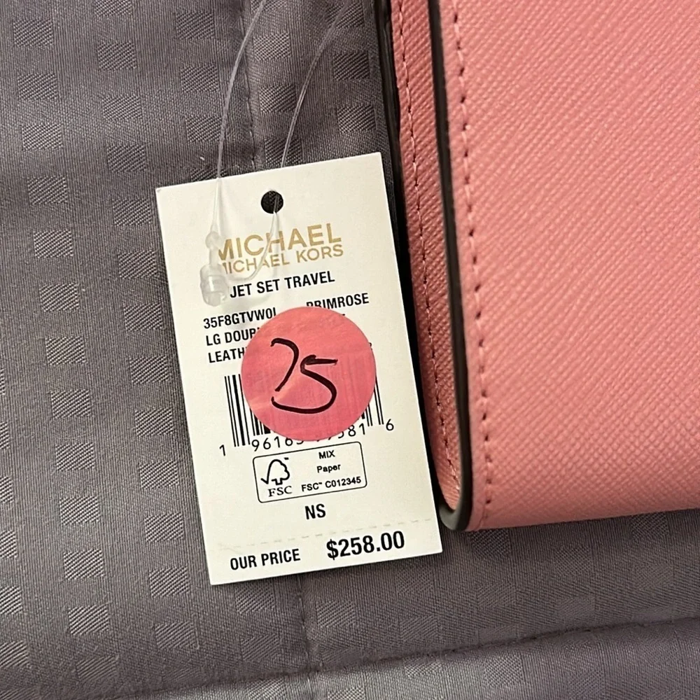 Michael Kors jet set travel primrose